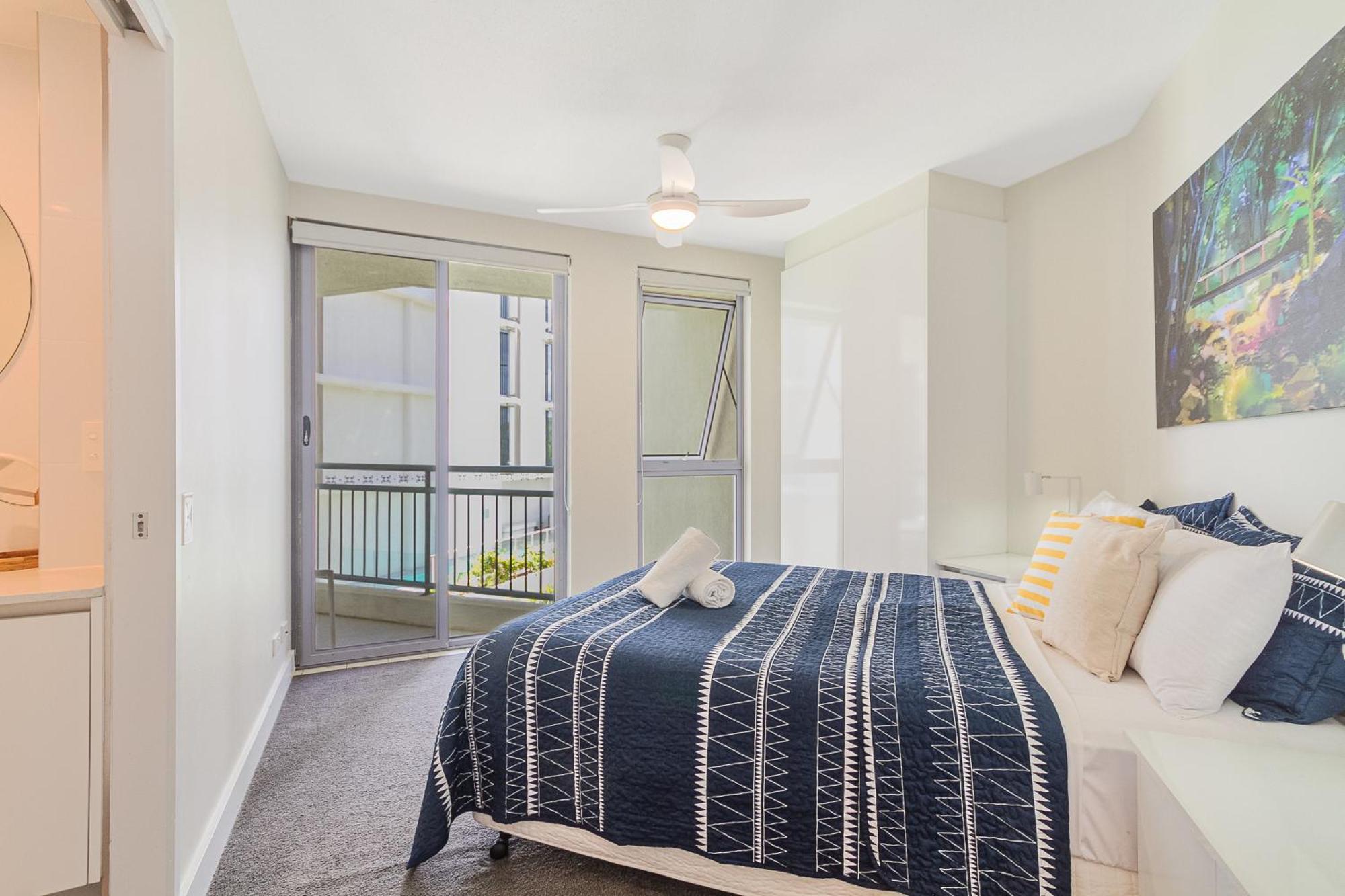 Oceanside Resort - Absolute Beachfront Apartments Gold Coast Buitenkant foto